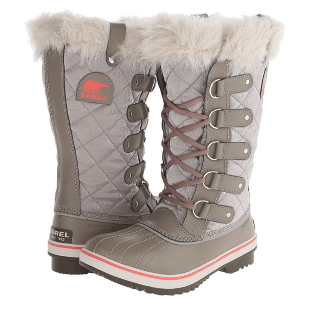 Sorel Tofino boots